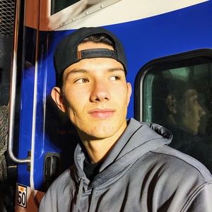 Meet your Posher, Dylan